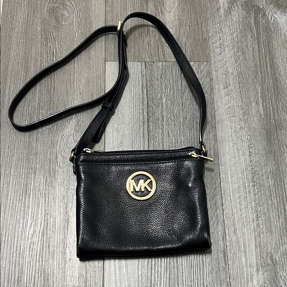 Michael Kors Fulton Crossbody /pebbled leather/ Black - Picture 1 of 15